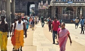 Chorten Tiruvannamalai (16) b