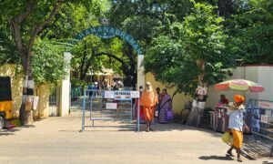 Chorten Tiruvannamalai (30) b