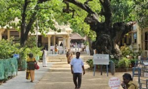 Chorten Tiruvannamalai (9) b