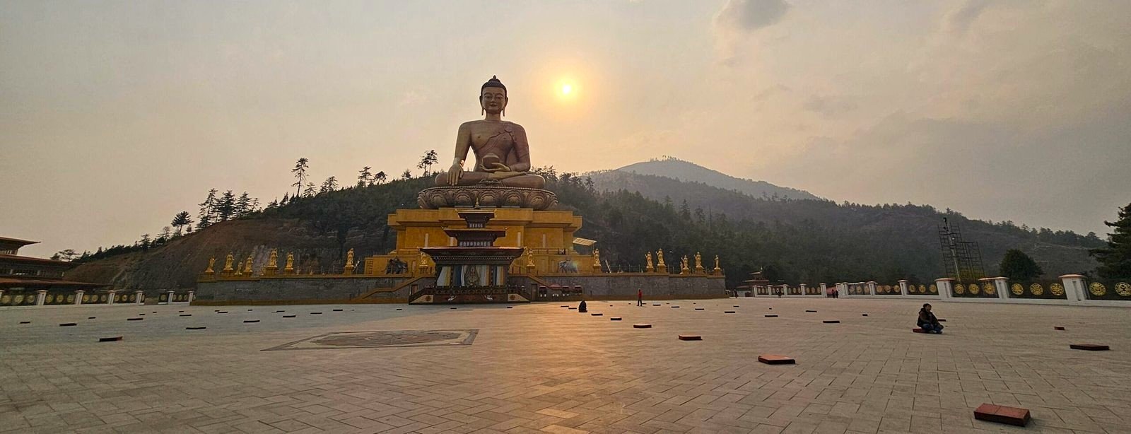 Nos Passos do Buda