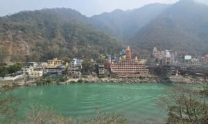 Chorten Rishikesh Jhulas Ganga (13)
