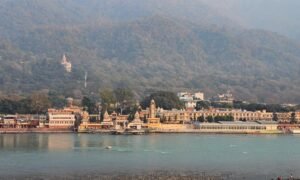 Chorten Rishikesh Jhulas Ganga (8)