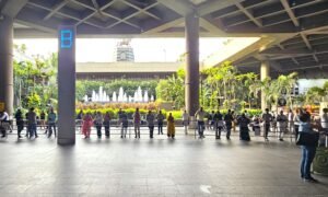 Chorten Mumbai airport chegada (1)